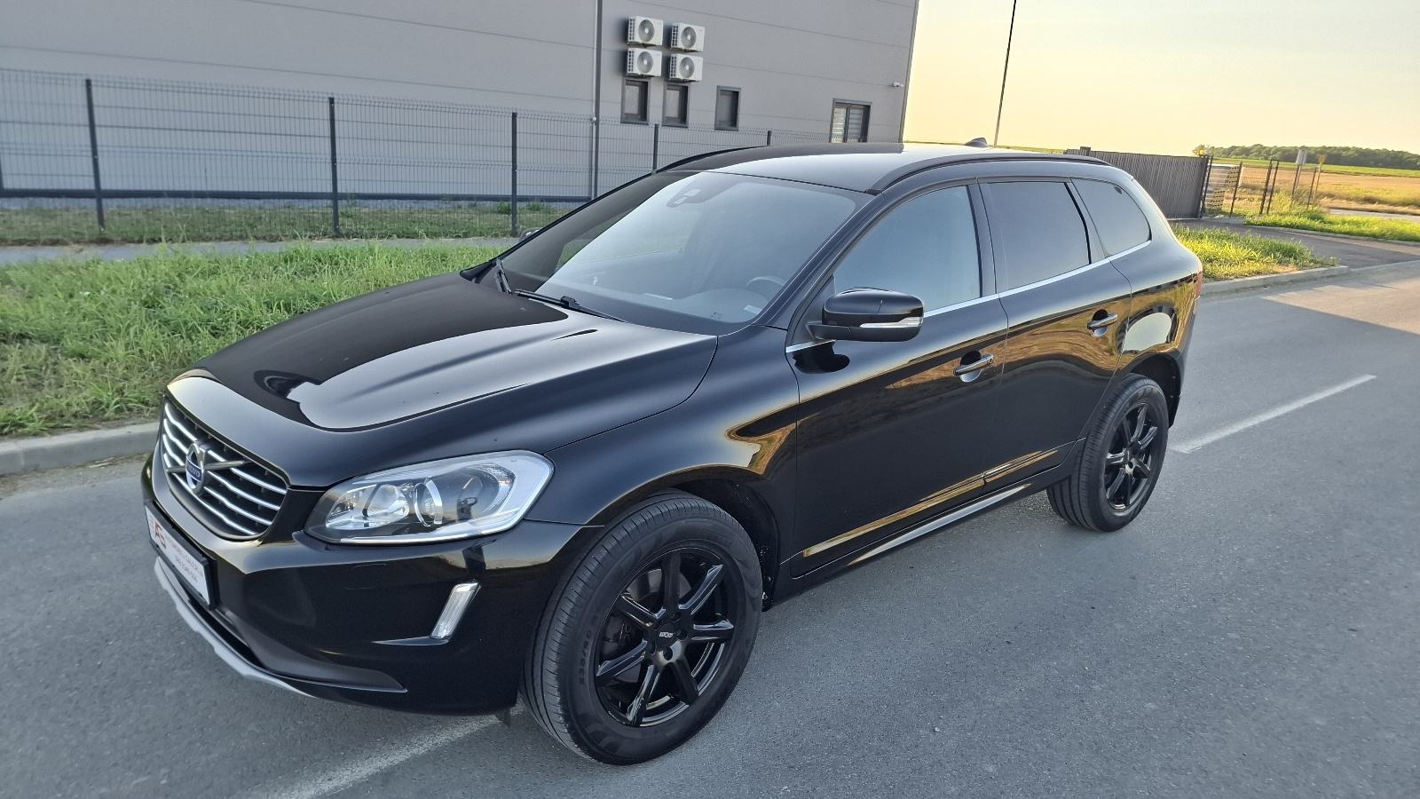 Volvo XC60 FWD D4, fotografija 9
