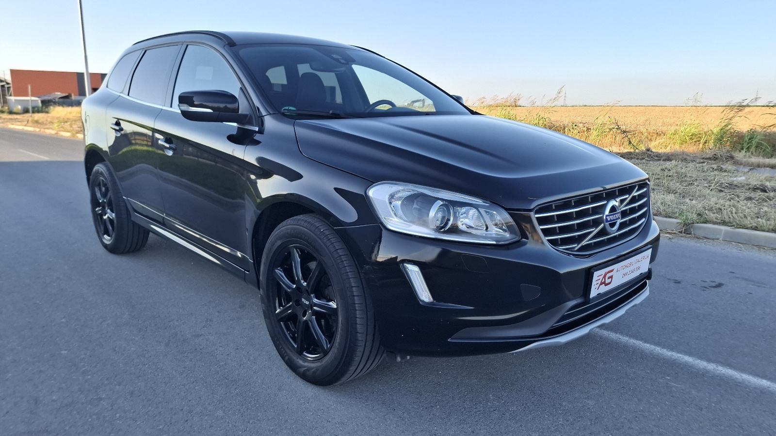 Volvo XC60 FWD D4, pogled izvana - slika 2