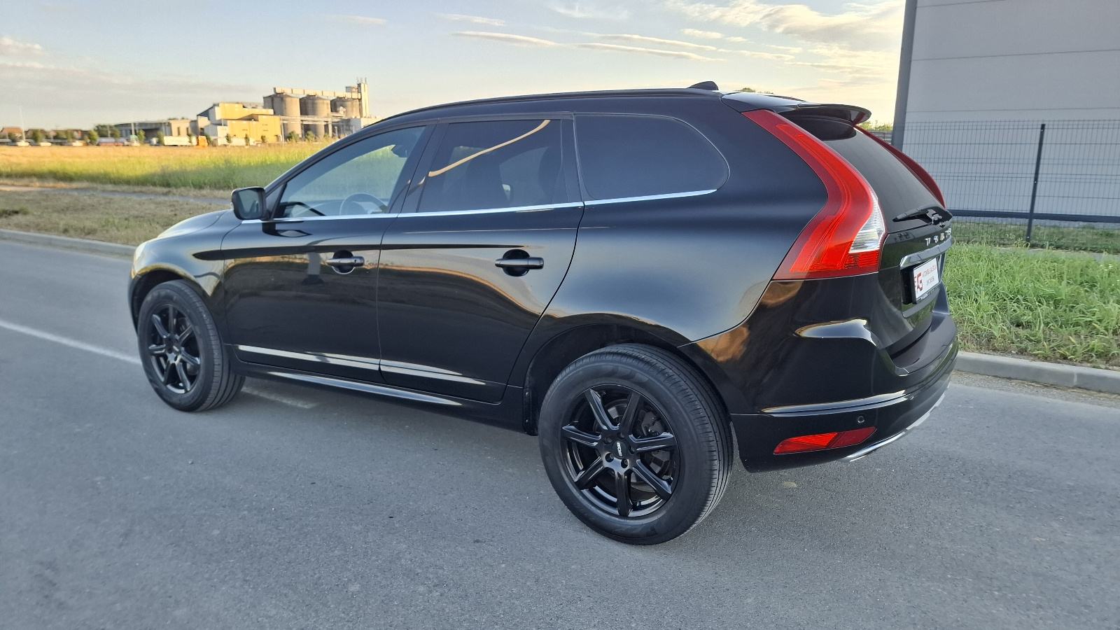 Volvo XC60 FWD D4, fotografija 7