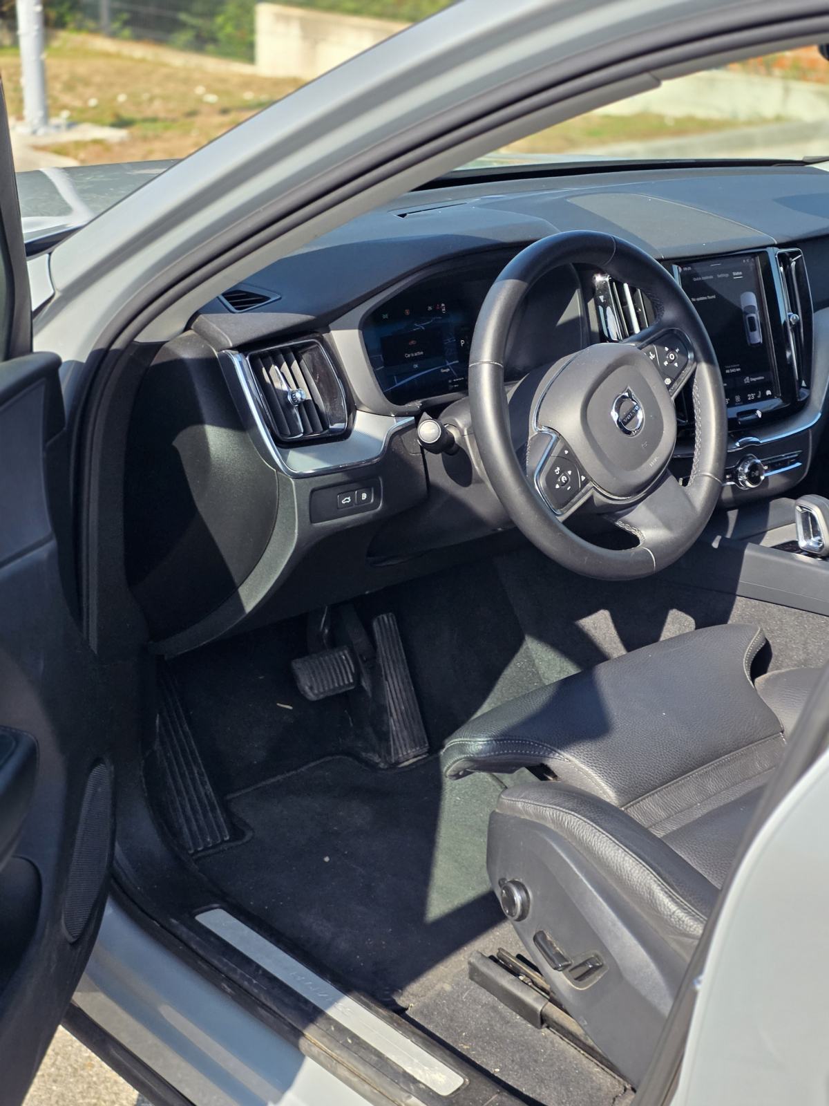 Volvo XC60 Recharge T6 AWD 350 KS, 2024., 46.761 km, PDV, kuka, fotografija 3
