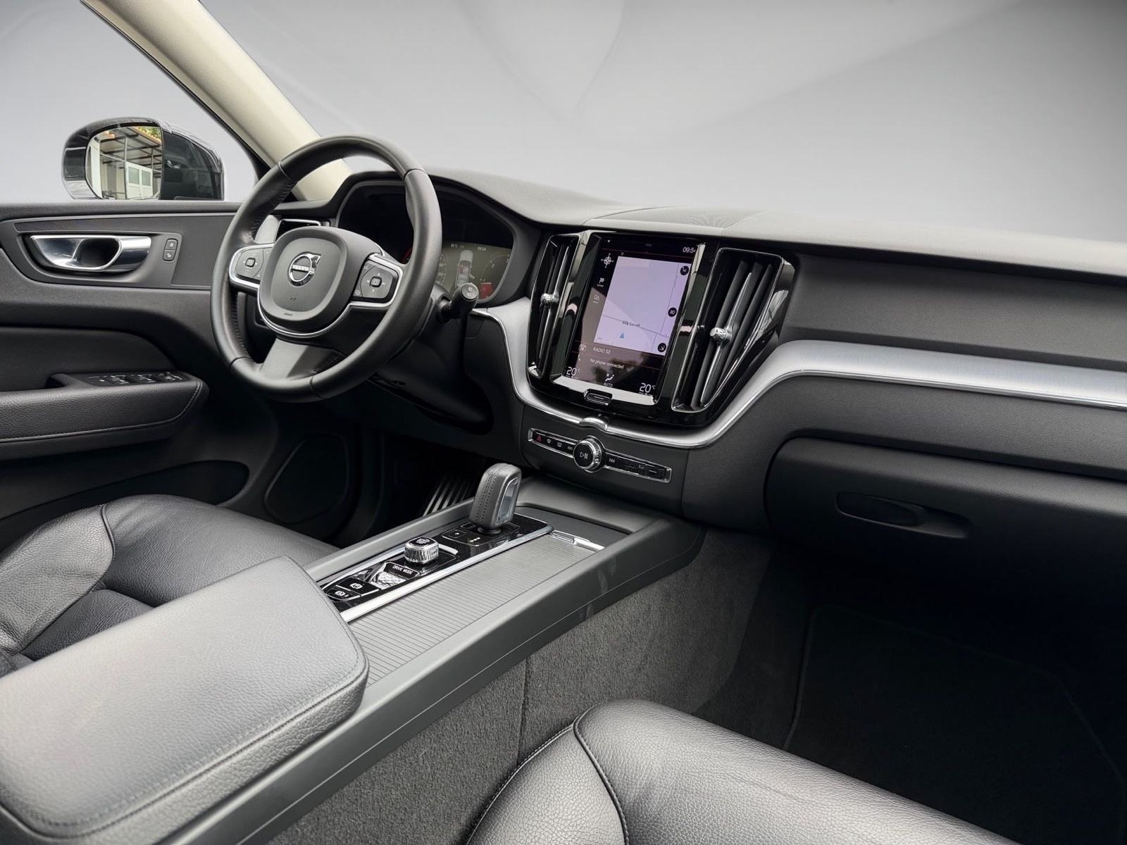 Volvo XC60 b5# Redizajn 145kw #panorama # Alu 20, fotografija 16