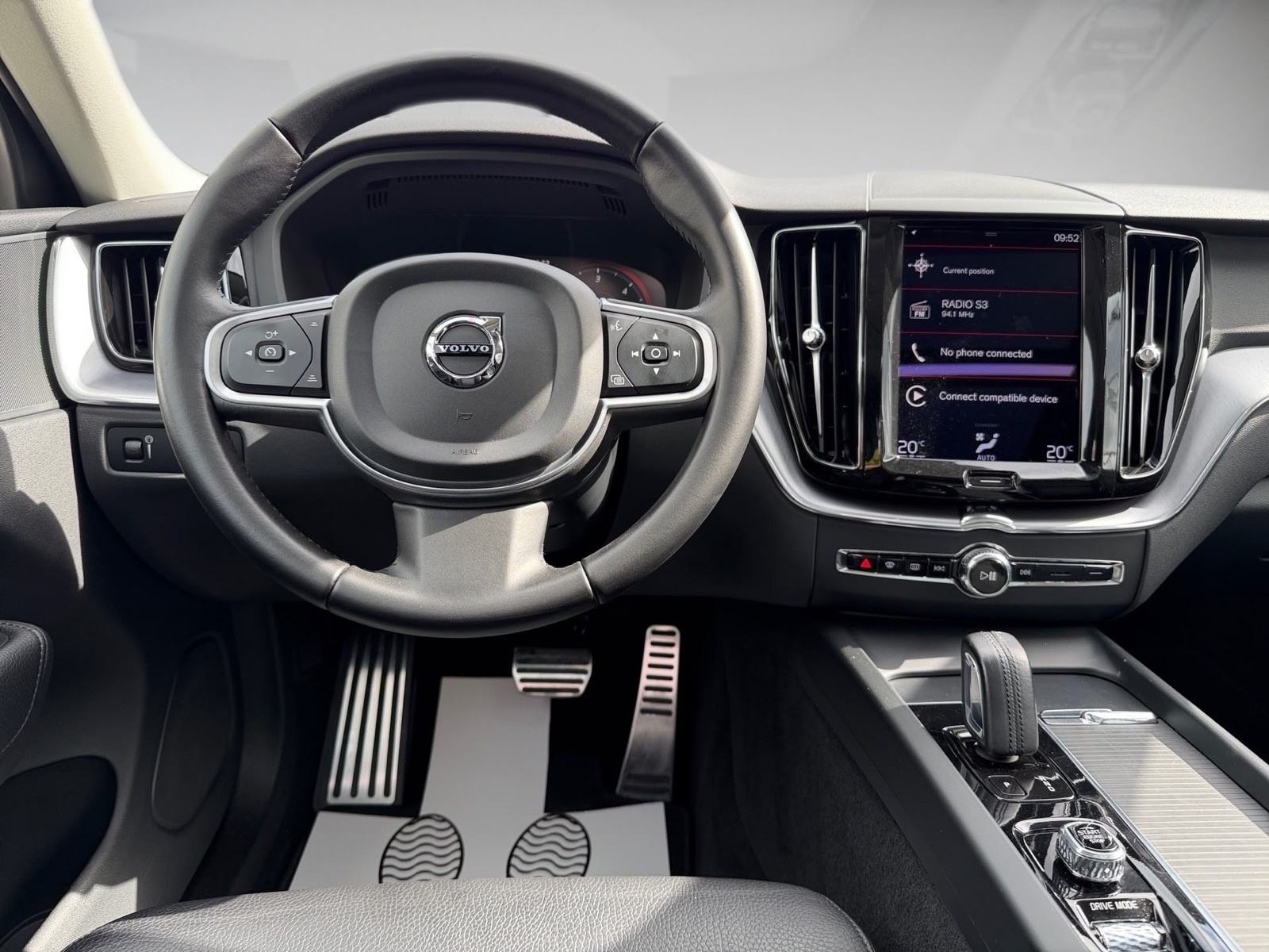 Volvo XC60 b5# Redizajn 145kw #panorama # Alu 20, fotografija 17