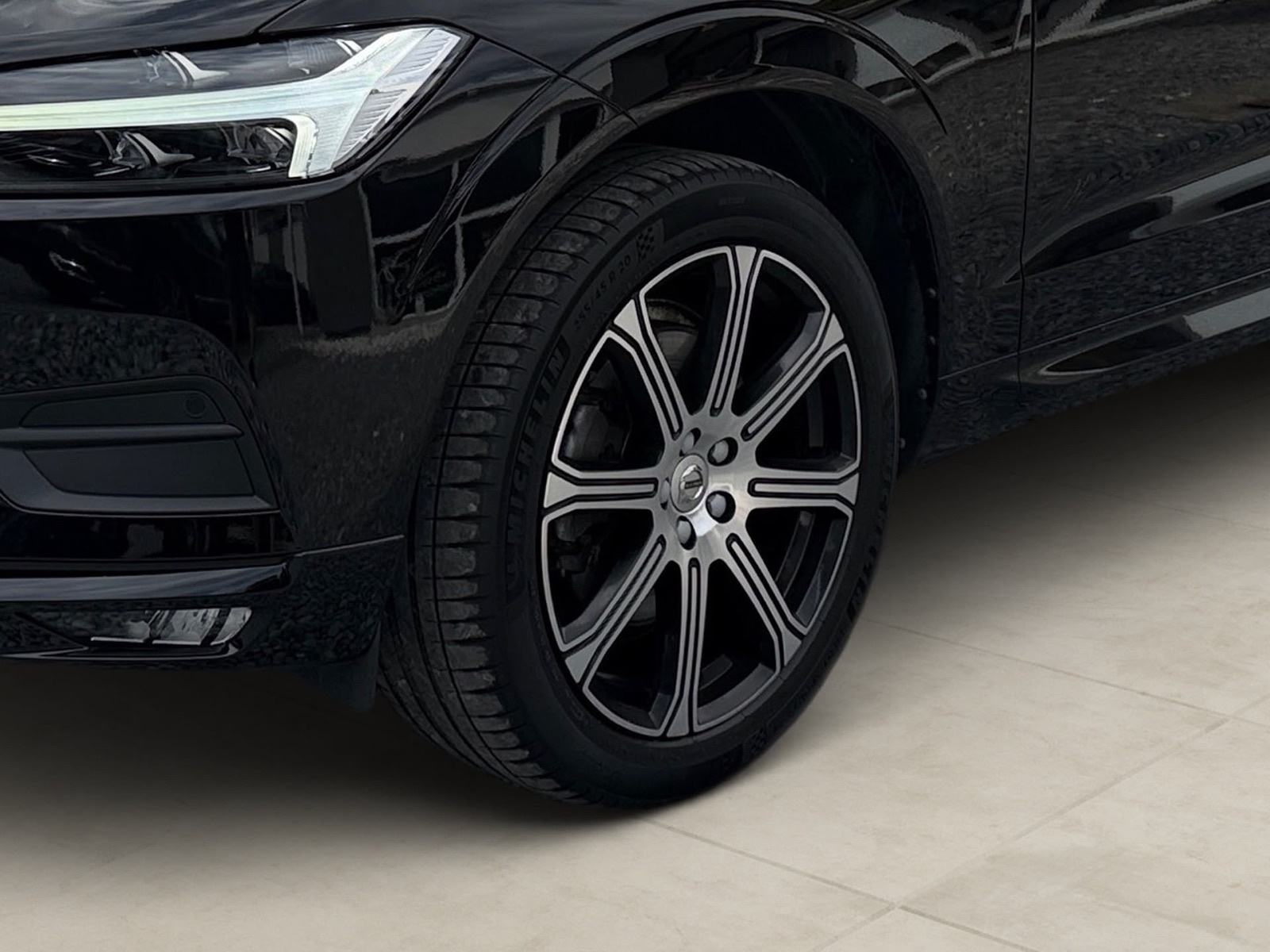 Volvo XC60 b5# Redizajn 145kw #panorama # Alu 20, fotografija 15