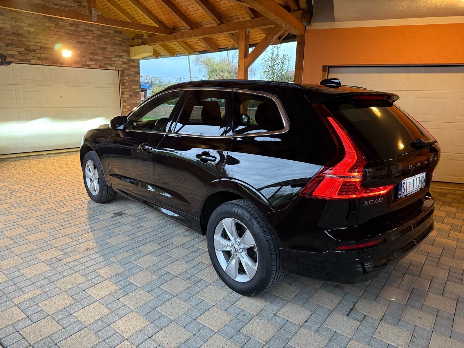 Volvo XC60, fotografija 6
