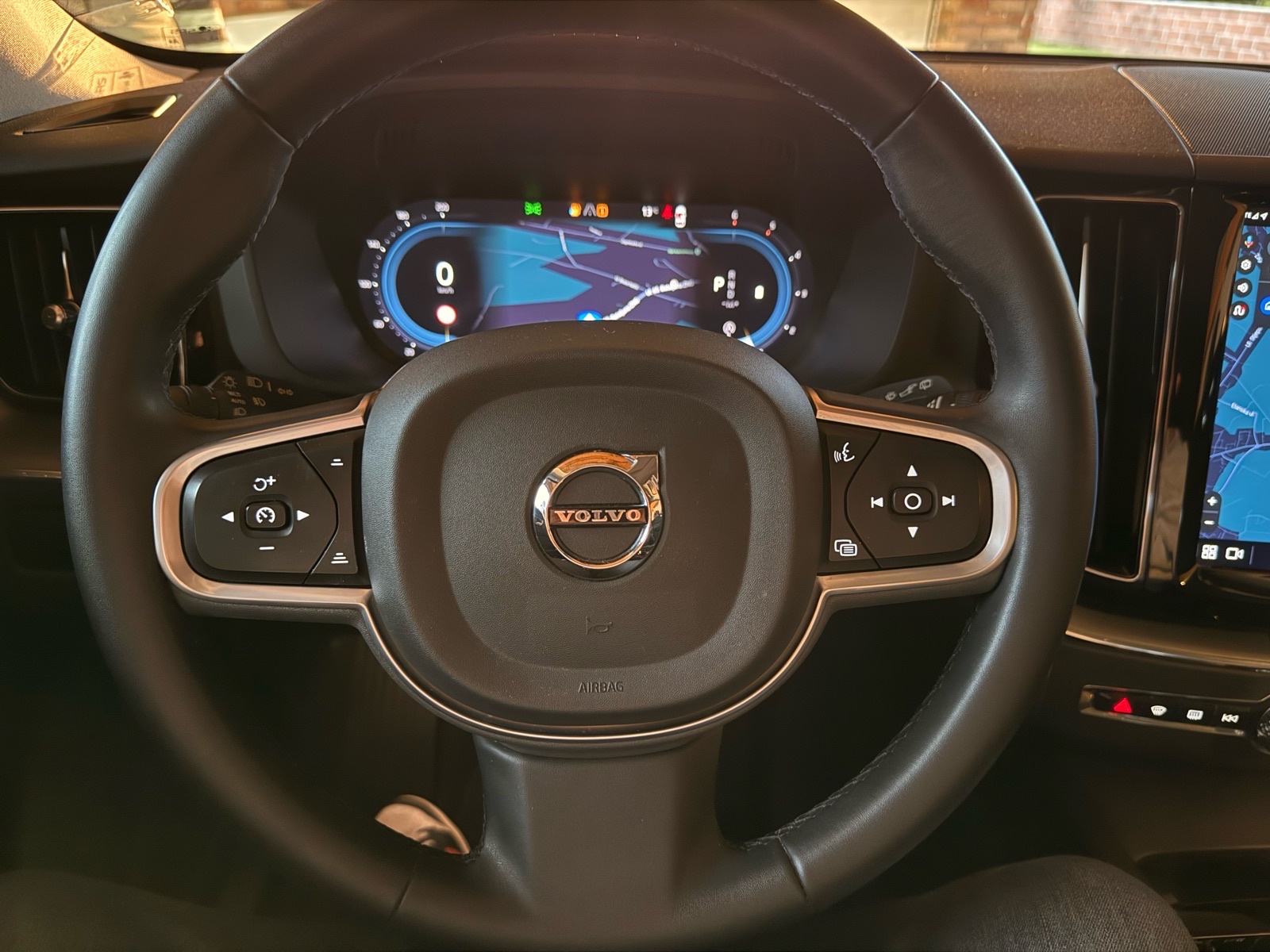 Volvo XC60, fotografija 10