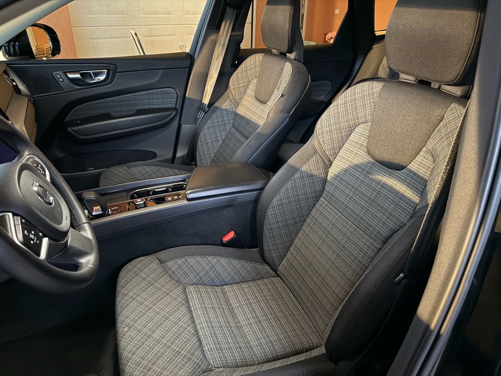 Volvo XC60, fotografija 11
