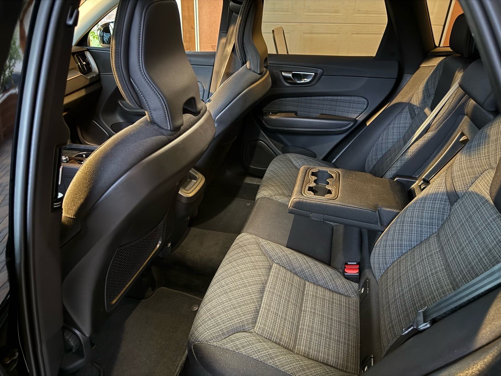 Volvo XC60, fotografija 15