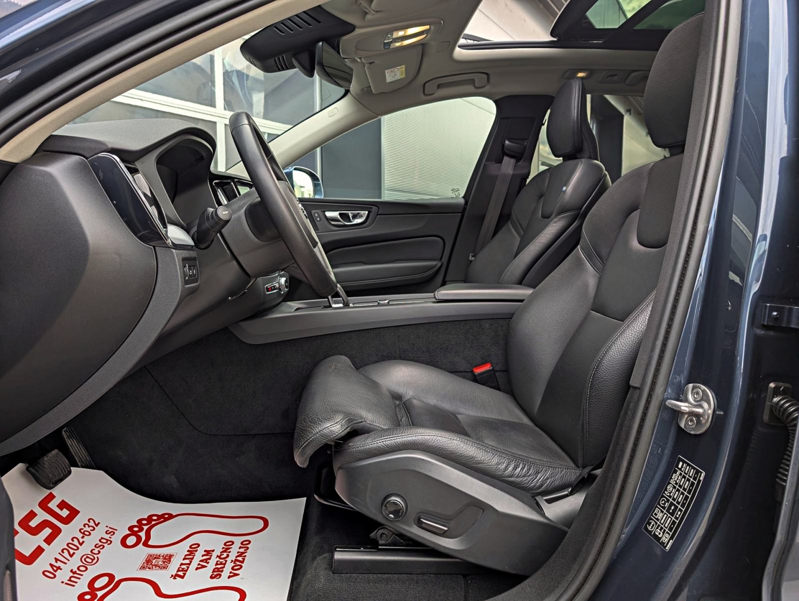 Volvo XC60 T6 Recharge AWD, fotografija 11