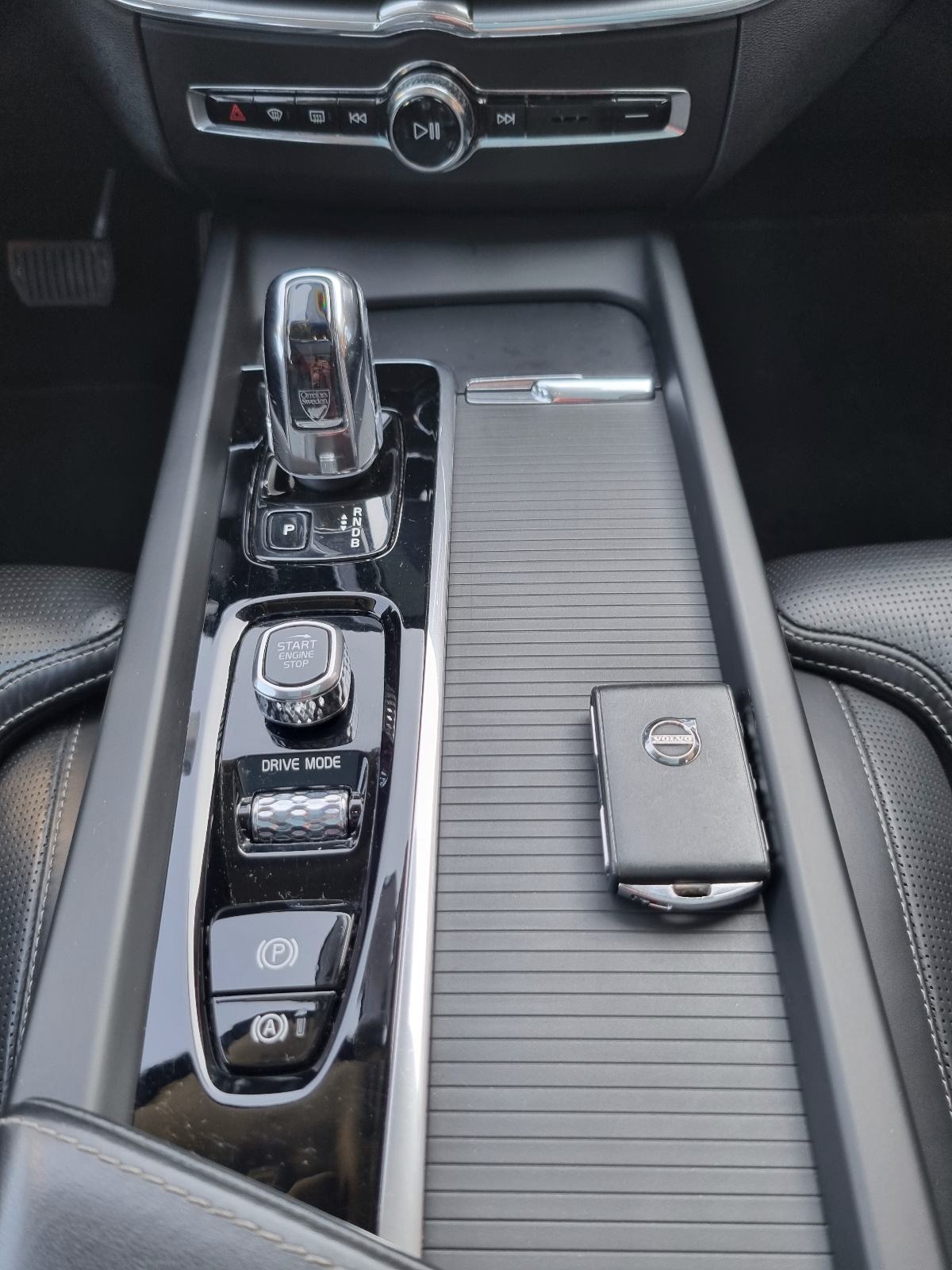 Volvo XC60 T8 AWD automatik, fotografija 15
