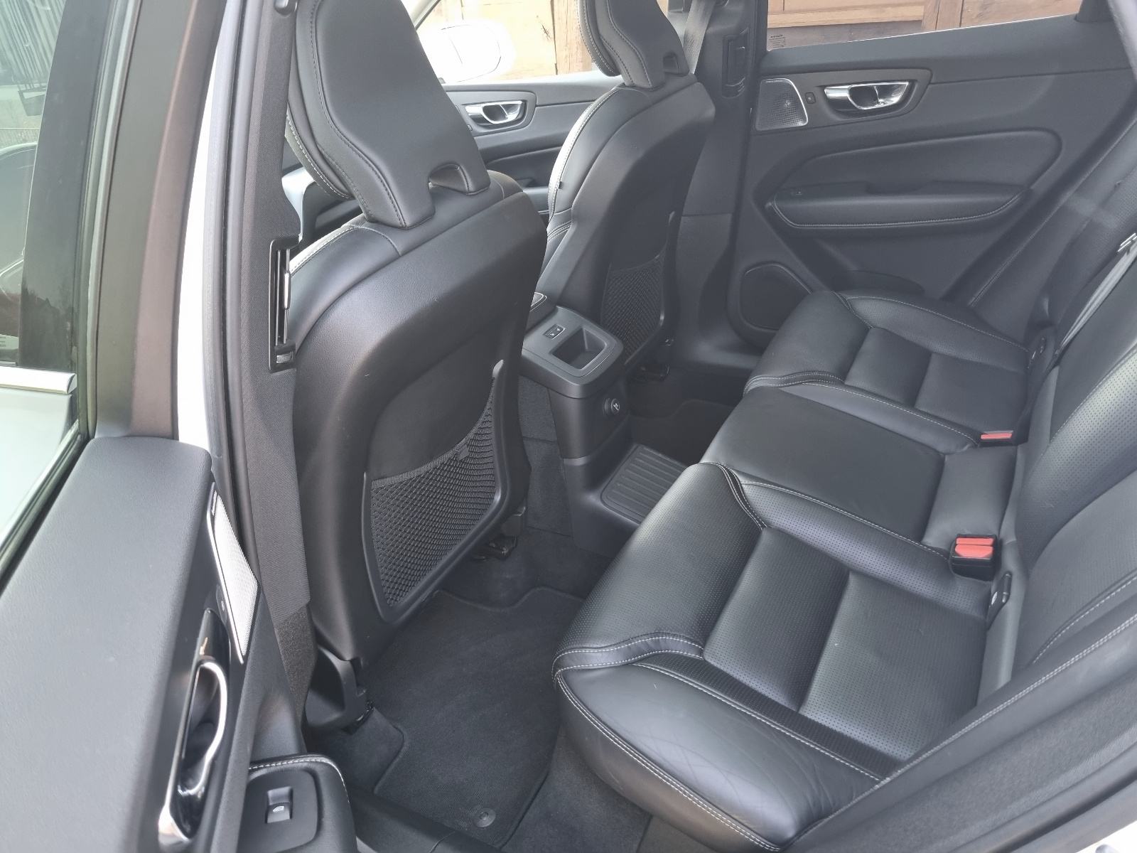 Volvo XC60 T8 AWD automatik, fotografija 10