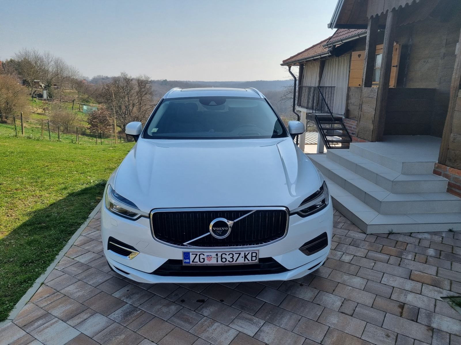Volvo XC60 T8 AWD automatik, fotografija 2