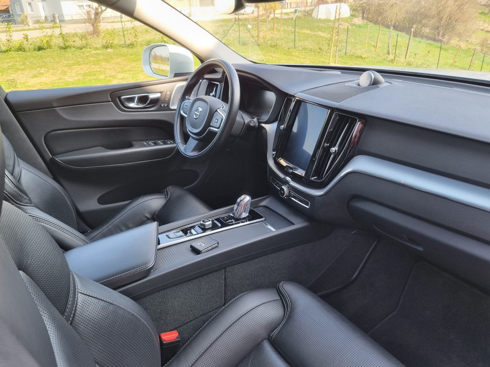 Volvo XC60 T8 AWD automatik, fotografija 13