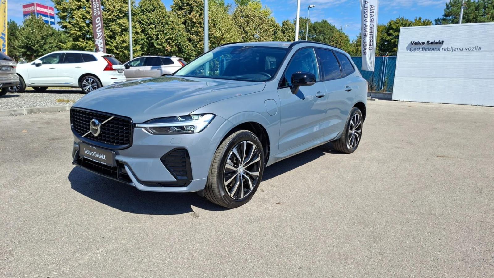 Volvo XC60 T8 AWD Ultimate Dark, NAV, KAMERA, TEMPOMAT, JAMSTVO, fotografija 12