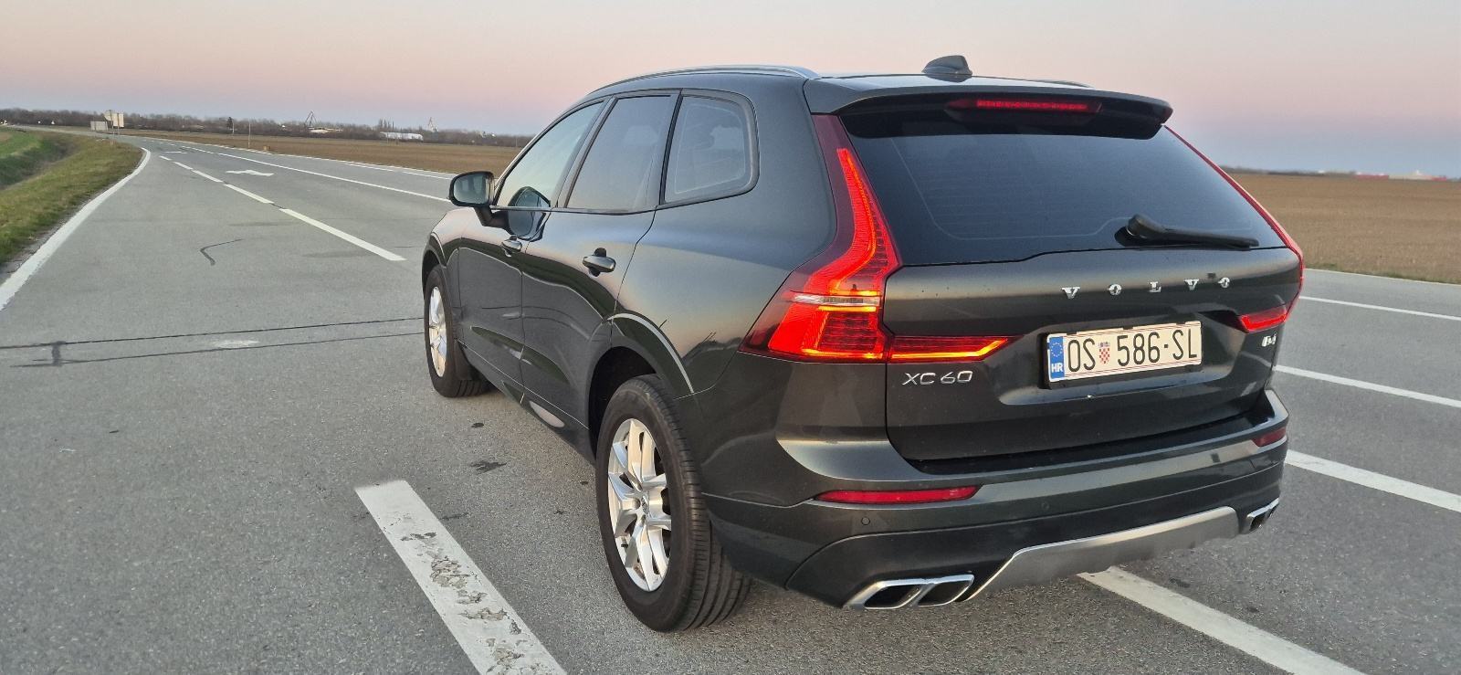 Volvo XC60 XC60 automatik, fotografija 10