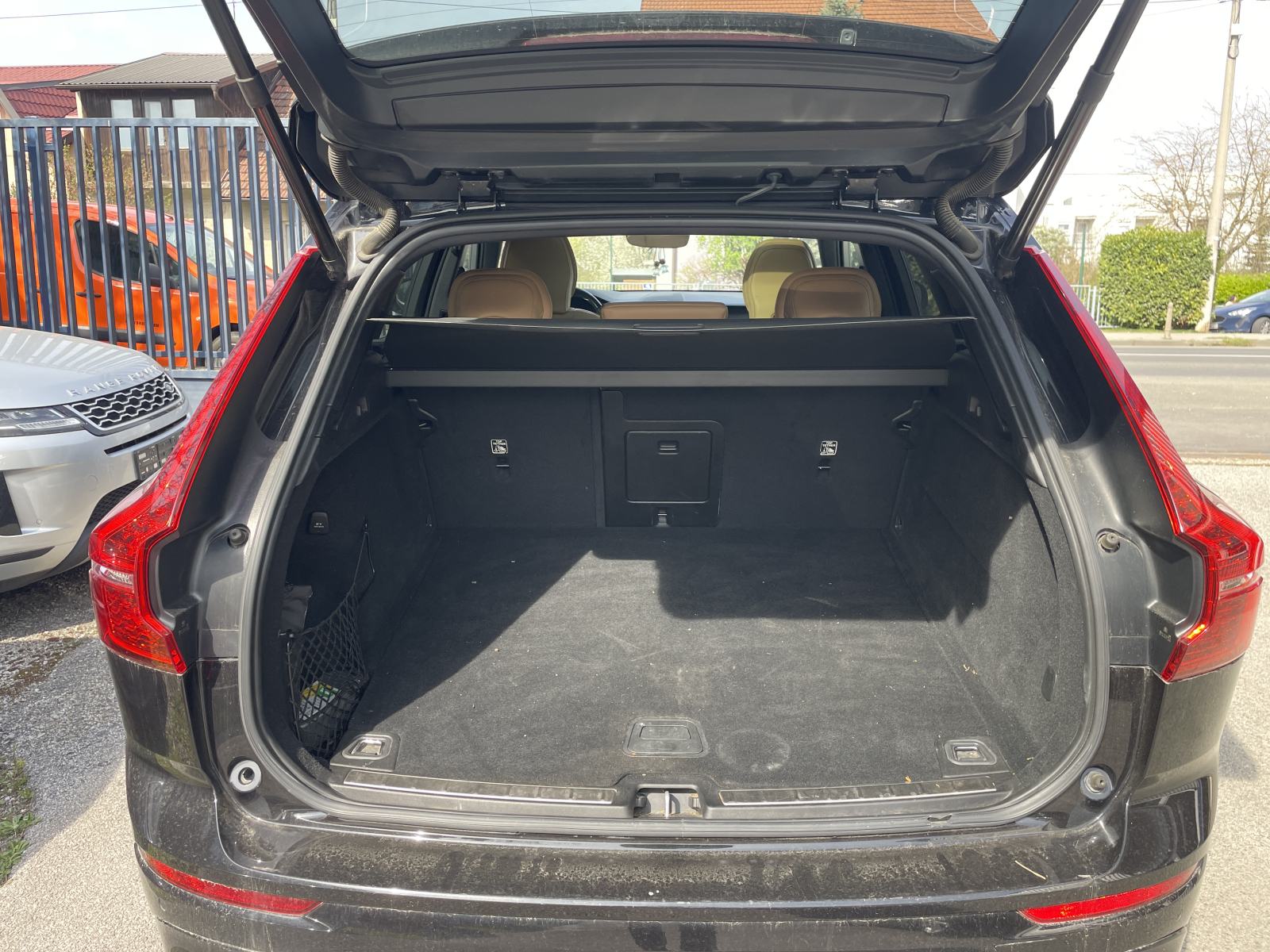 Volvo XC60 B4D AWD Inscription Aut. NIJE UVOZ 1.REG. U RH, fotografija 17