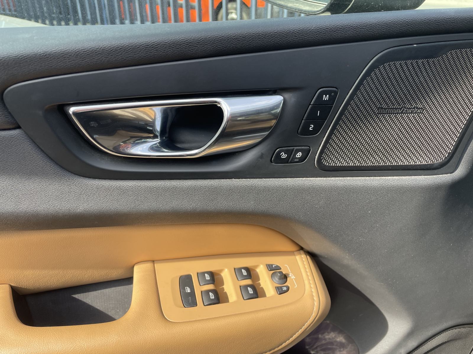 Volvo XC60 B4D AWD Inscription Aut. NIJE UVOZ 1.REG. U RH, fotografija 12