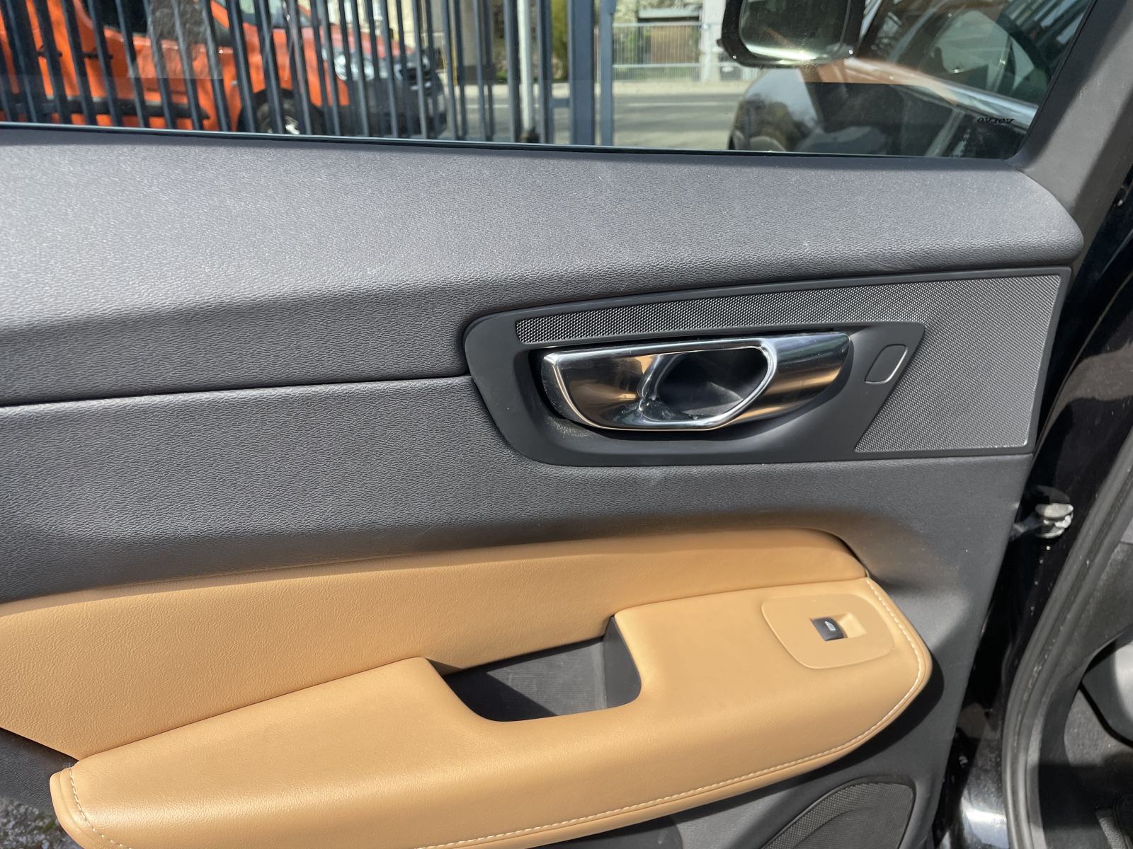Volvo XC60 B4D AWD Inscription Aut. NIJE UVOZ 1.REG. U RH, fotografija 11