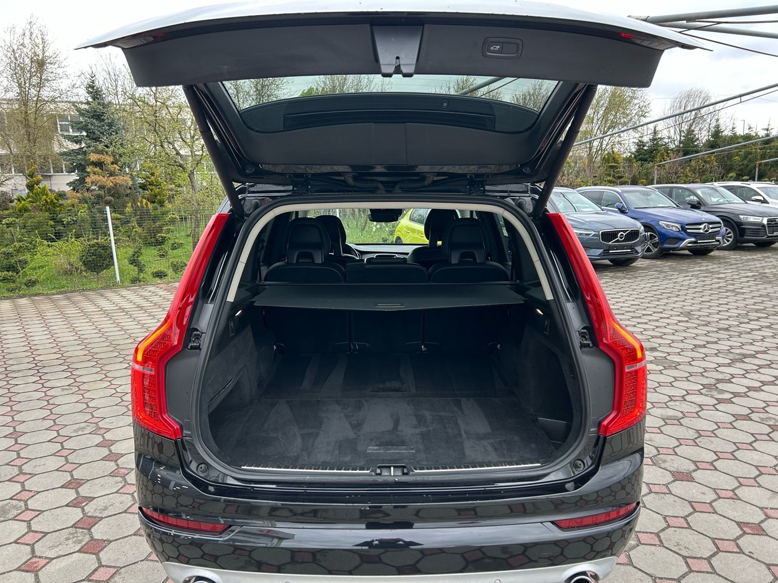 Volvo XC90 2.0 D5 AWD 2017.,AUTOMATIK, 4x4, KAMERA, VELIKI SERVIS, fotografija 14