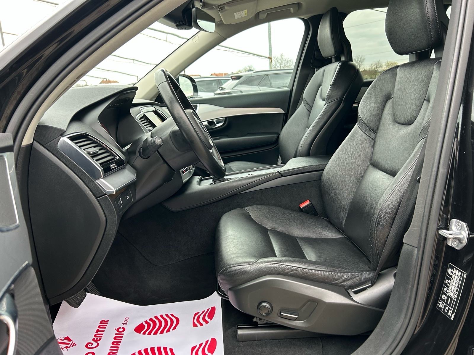 Volvo XC90 2.0 D5 AWD 2017.,AUTOMATIK, 4x4, KAMERA, VELIKI SERVIS, fotografija 12