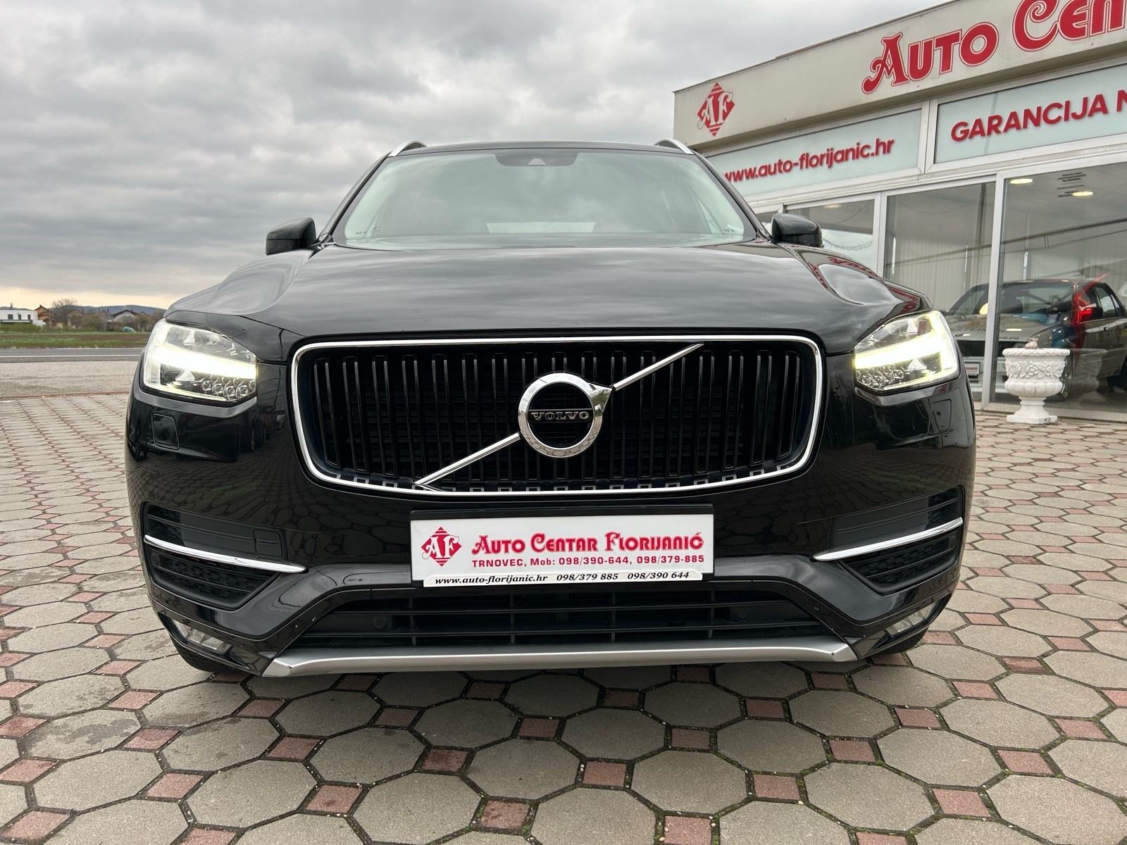 Volvo XC90 2.0 D5 AWD 2017.,AUTOMATIK, 4x4, KAMERA, VELIKI SERVIS, fotografija 2