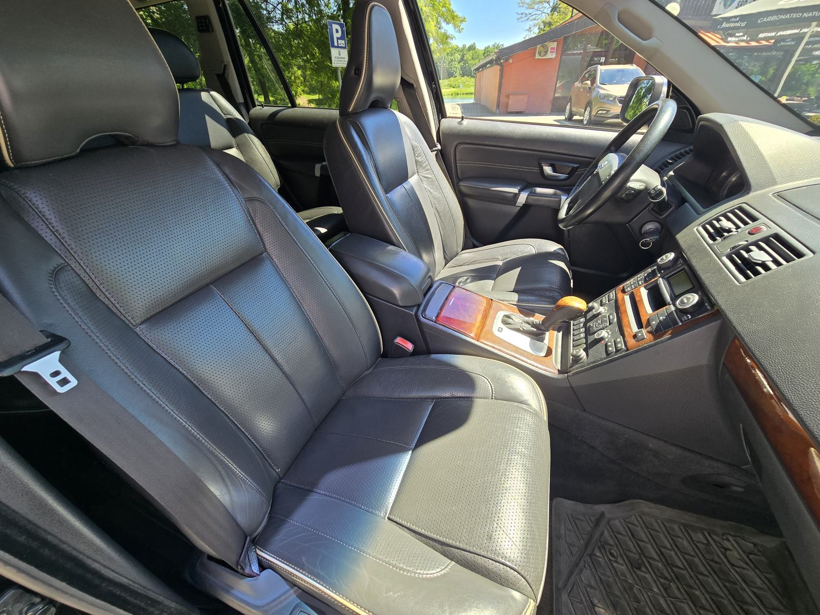 Volvo XC90 AWD D5 4x4 R Design u odličnom stanju zvati na 091 915 1340, fotografija 12