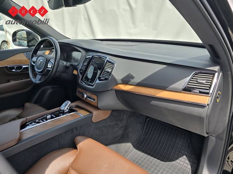 VOLVO XC90 B5 4WD *** 7 SJEDALA **, fotografija 6