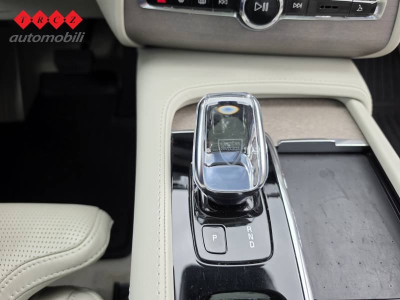 VOLVO XC90 B5 AWD INSCRIPTION, fotografija 11