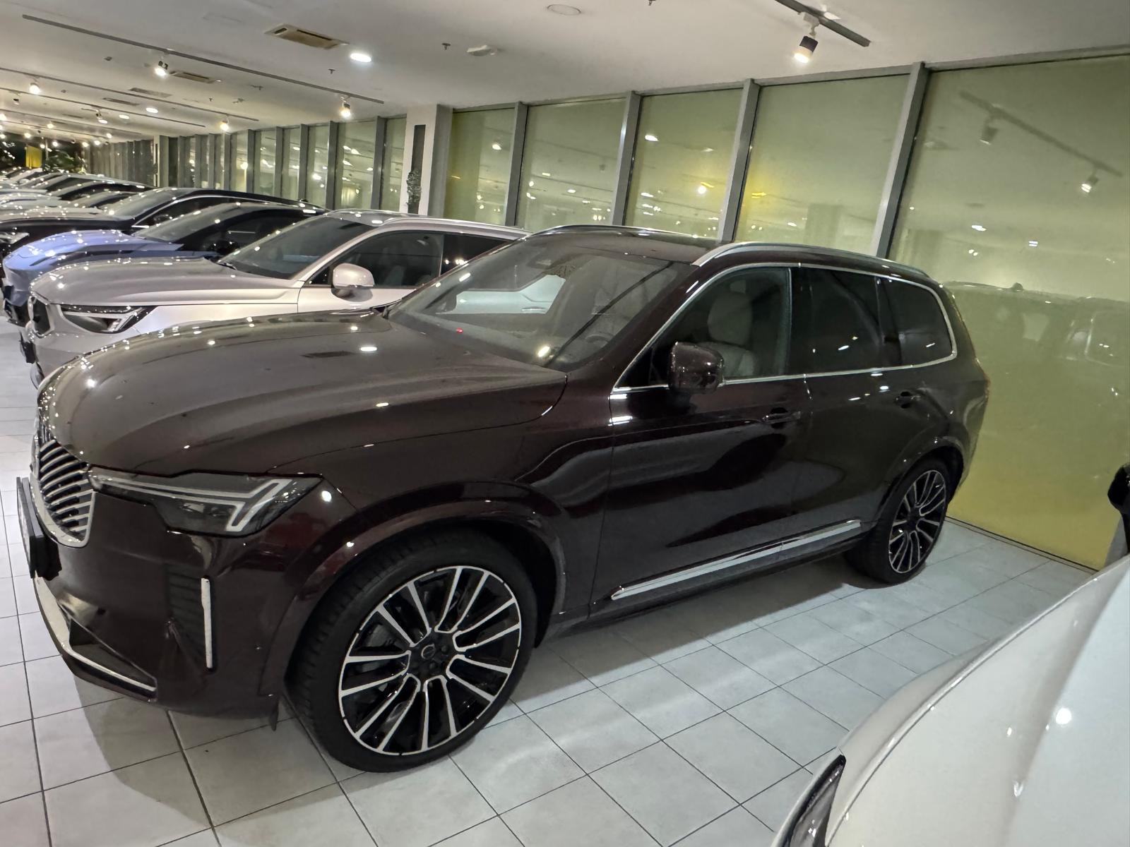 Novi Volvo XC90 B5 PETROL,Facelift,7 sjedala,250HP,22' ljetne+zimske, pogled izvana - slika 1