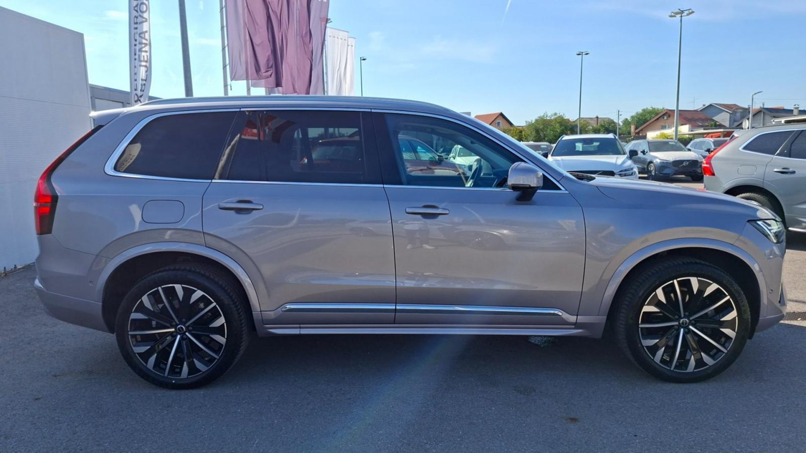 Volvo XC90 B5 PLUS BRIGHT ,NAV, KAMERA, TEMPOMAT, JAMSTVO, fotografija 5