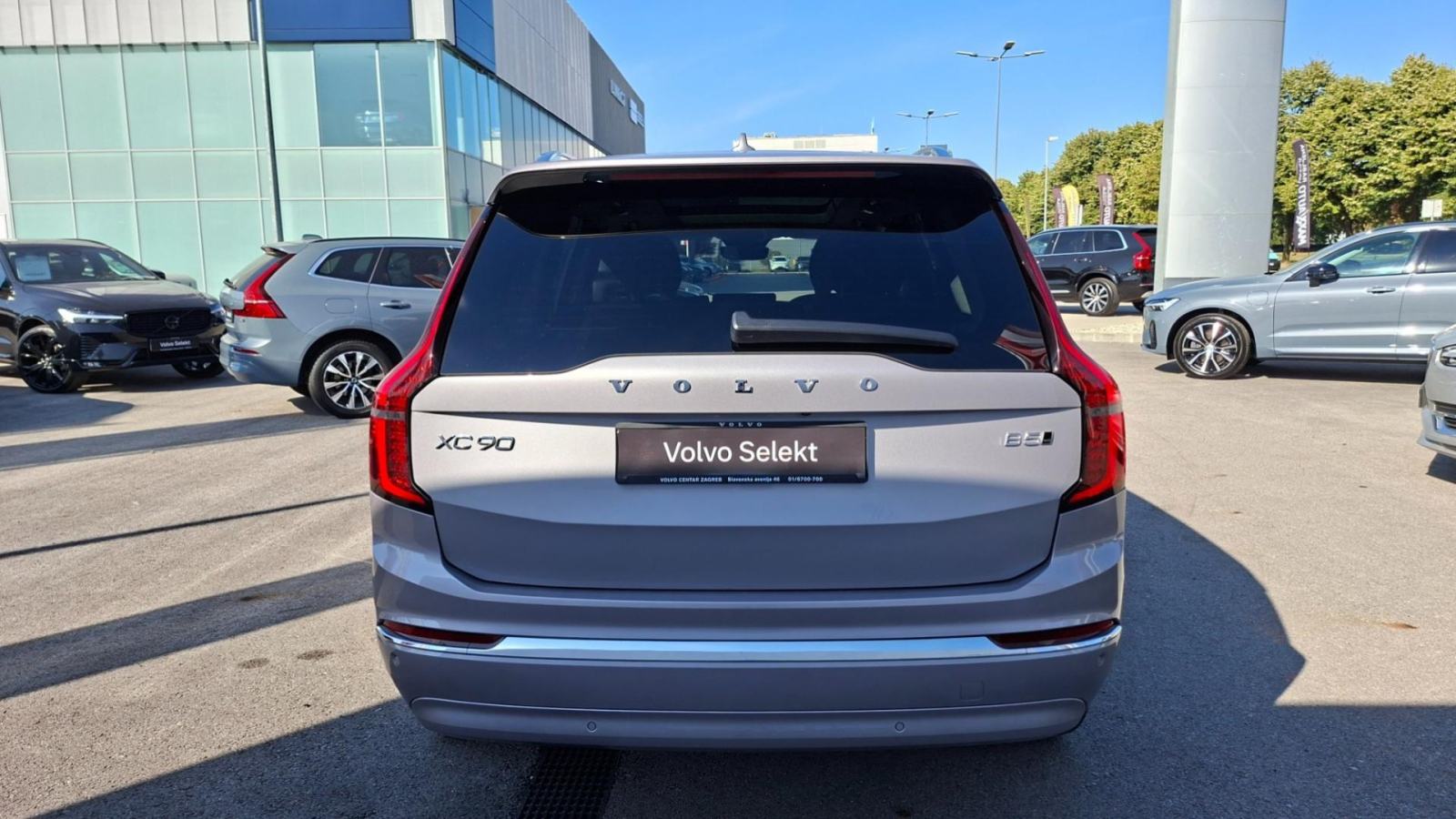Volvo XC90 B5 PLUS BRIGHT ,NAV, KAMERA, TEMPOMAT, JAMSTVO, fotografija 8