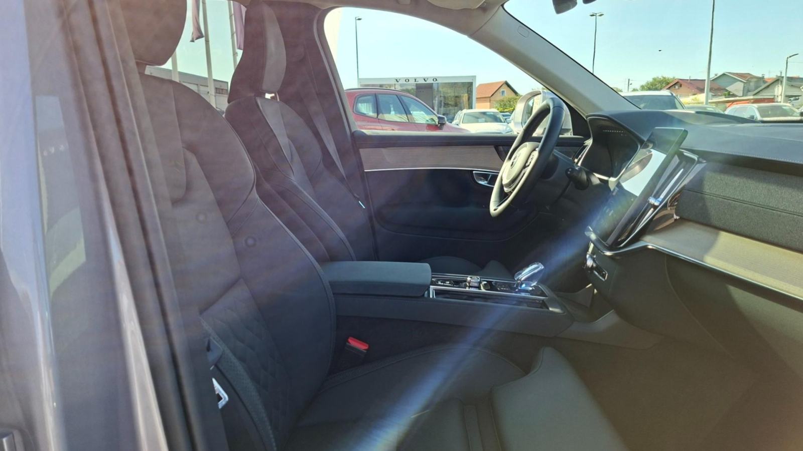 Volvo XC90 B5 PLUS BRIGHT ,NAV, KAMERA, TEMPOMAT, JAMSTVO, fotografija 17