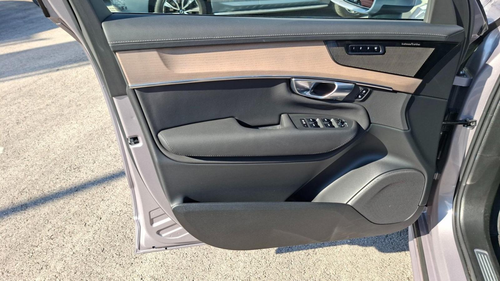 Volvo XC90 B5 PLUS BRIGHT ,NAV, KAMERA, TEMPOMAT, JAMSTVO, fotografija 19