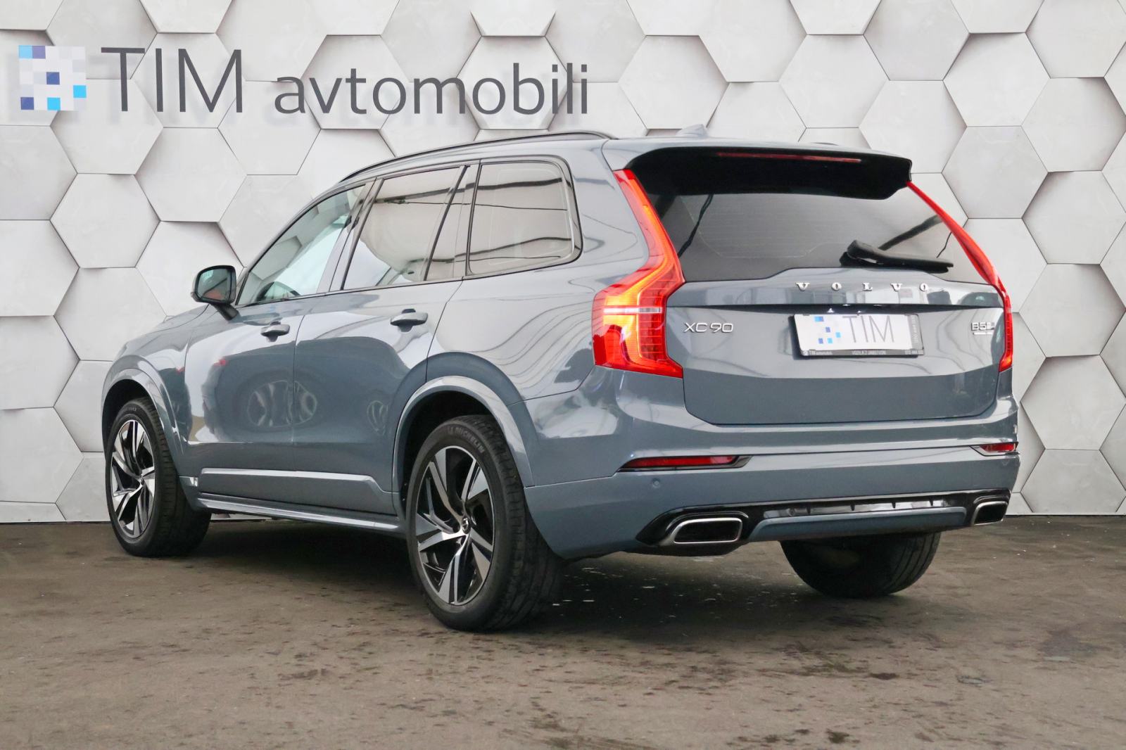 Volvo XC90 B5D 2.0d AWD Geartronic R-Design 235KS VIRTUAL DAB, fotografija 4