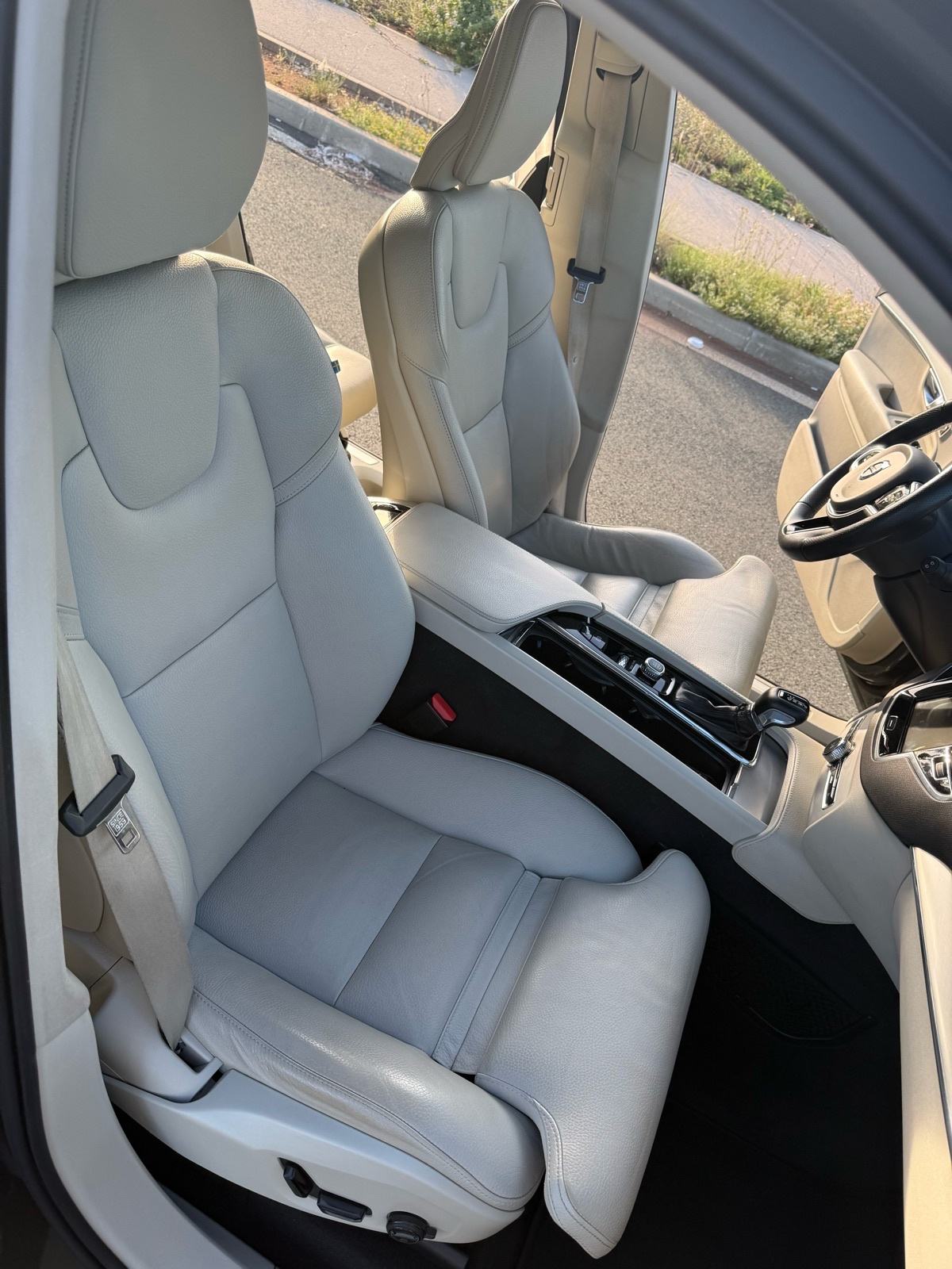 Volvo XC90 D5 automatik, fotografija 13