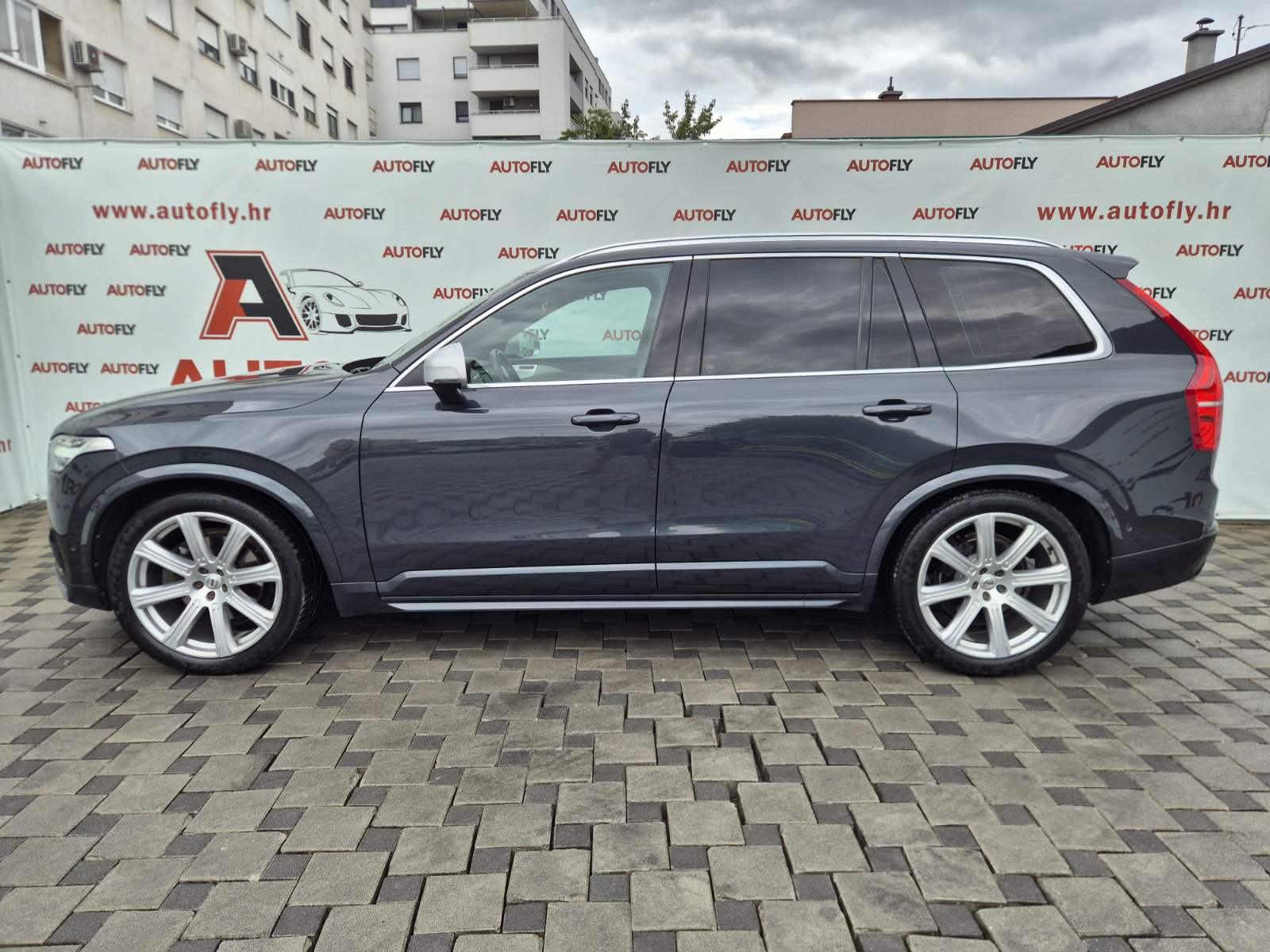 Volvo XC90 D5 AWD R-Design 7 sjedala, B&W, Matrix, ACC, Kuka, PDV, 21", fotografija 4