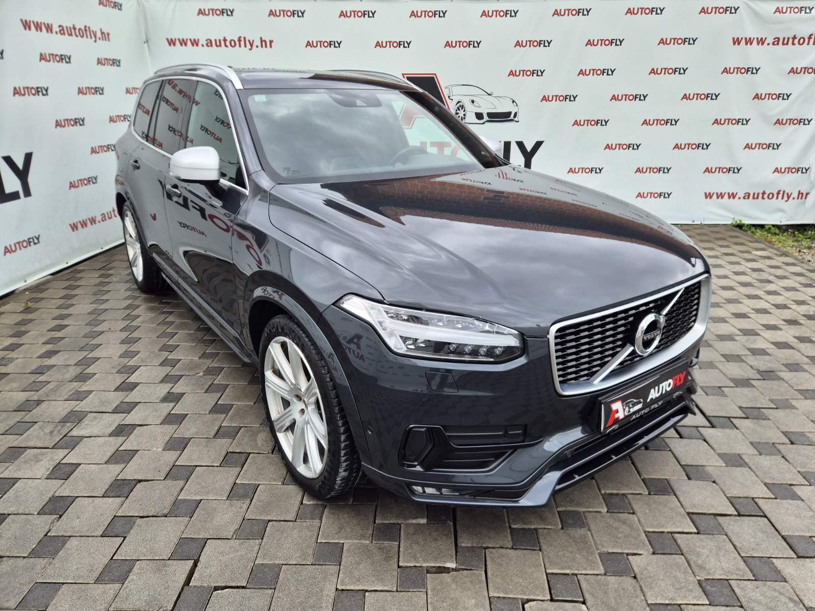 Volvo XC90 D5 AWD R-Design 7 sjedala, B&W, Matrix, ACC, Kuka, PDV, 21", fotografija 3