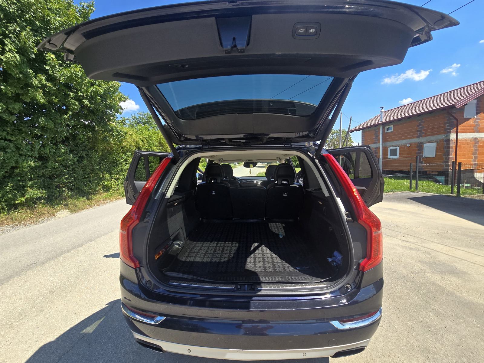 VOLVO XC90 AWD 2.0 d D5 165 kw 4x4 *Geartronic Inscription oprema, fotografija 18