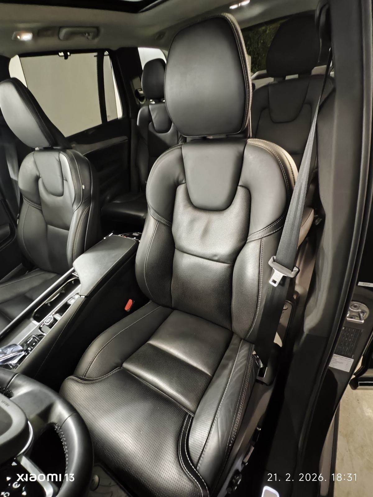 Volvo XC90 T8 455ks PLUG IN HIBRID 4X4/ZRAČNI OVJES/37000km/KAO NOV, fotografija 3