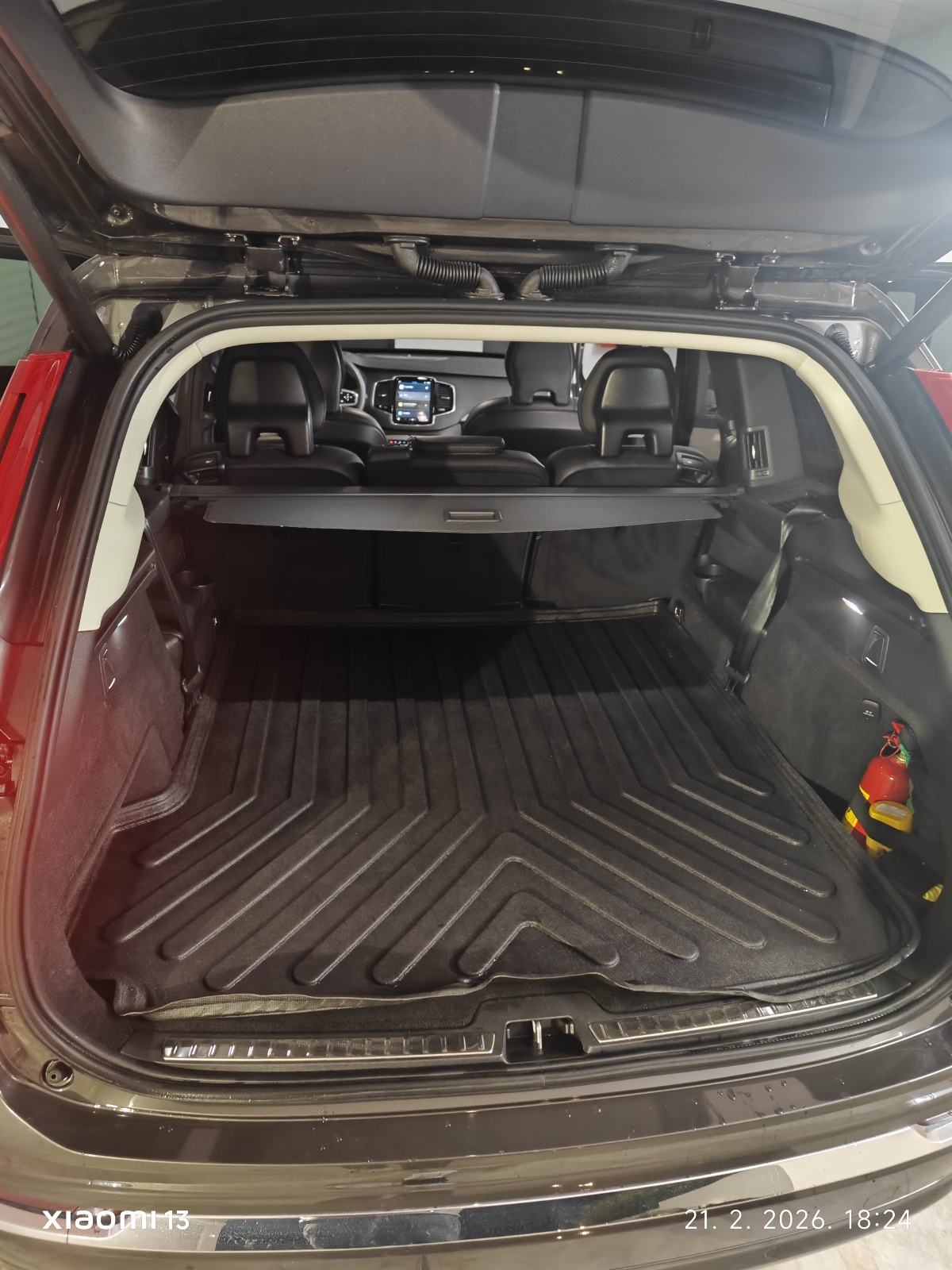 Volvo XC90 T8 455ks PLUG IN HIBRID 4X4/ZRAČNI OVJES/37000km/KAO NOV, fotografija 12