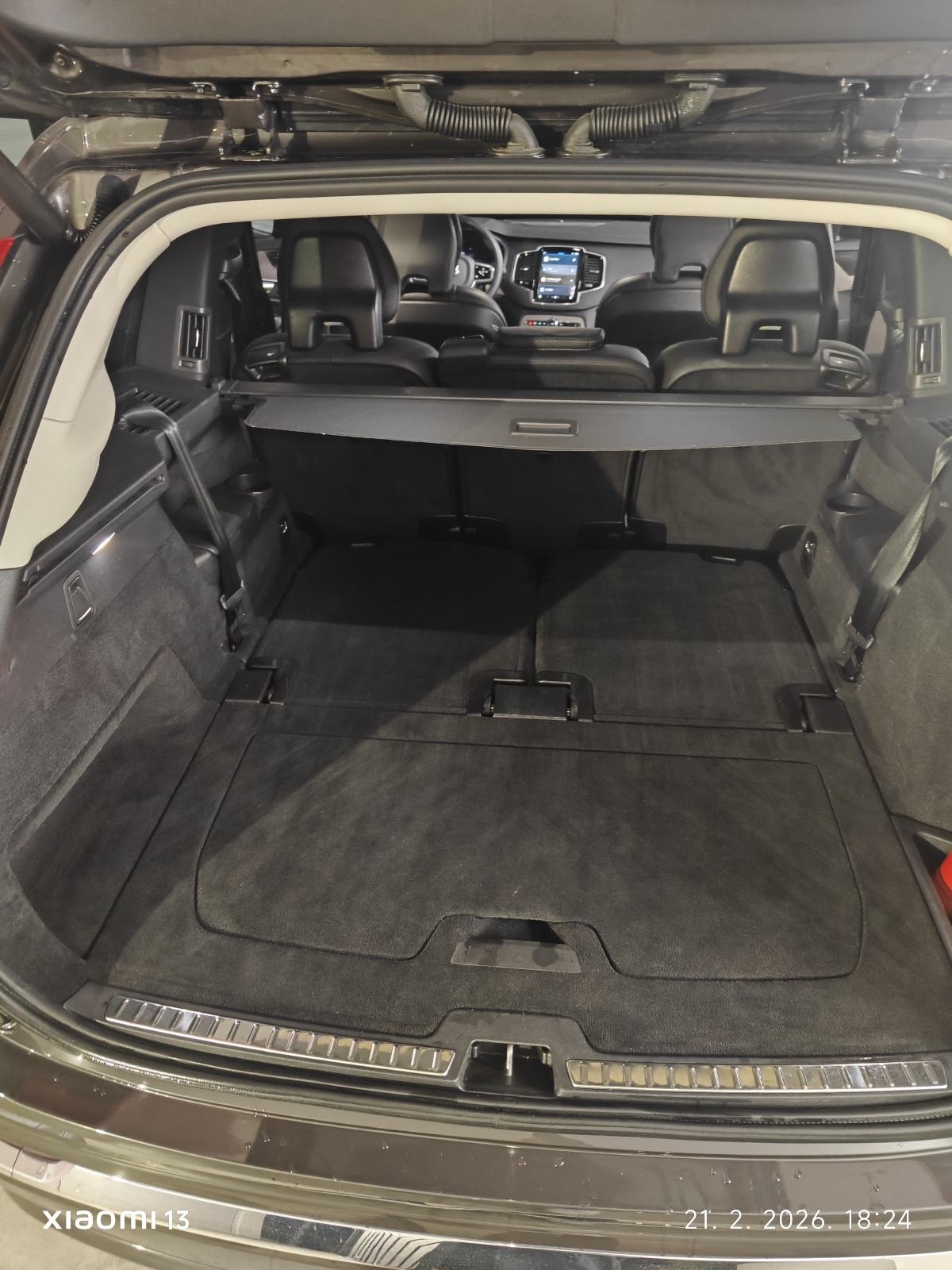 Volvo XC90 T8 455ks PLUG IN HIBRID 4X4/ZRAČNI OVJES/37000km/KAO NOV, fotografija 13