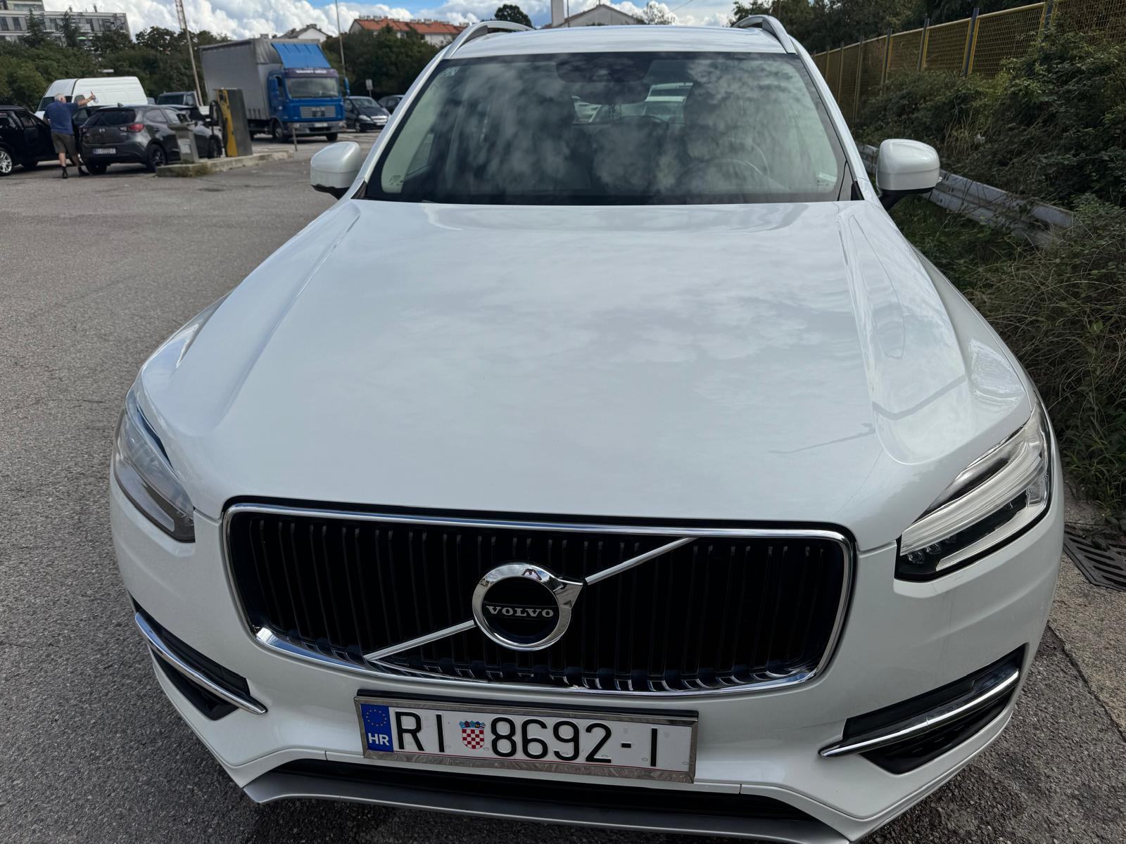 Volvo XC90, dizel, 7 sjedala, fotografija 2