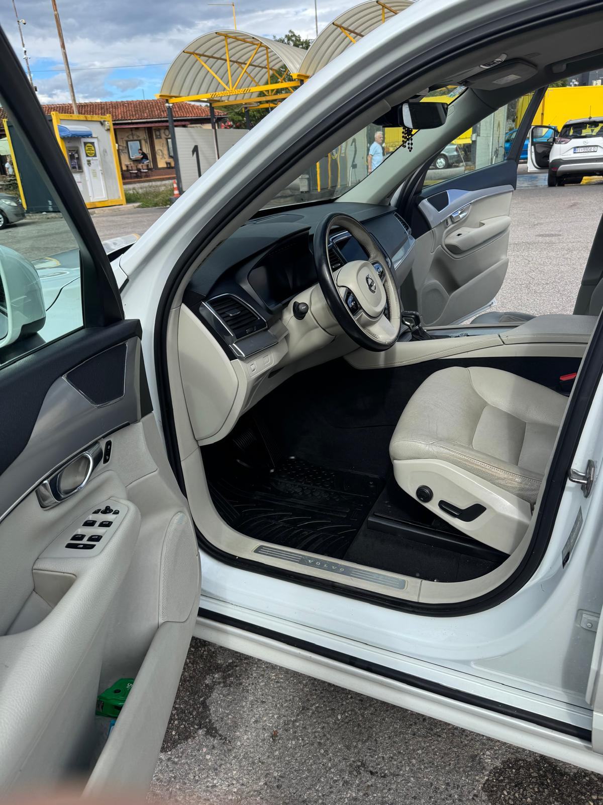 Volvo XC90, dizel, 7 sjedala, fotografija 11