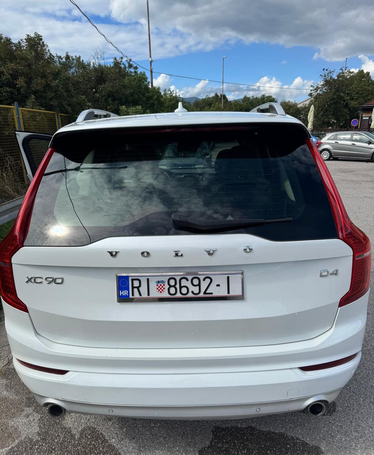 Volvo XC90, dizel, 7 sjedala, fotografija 10