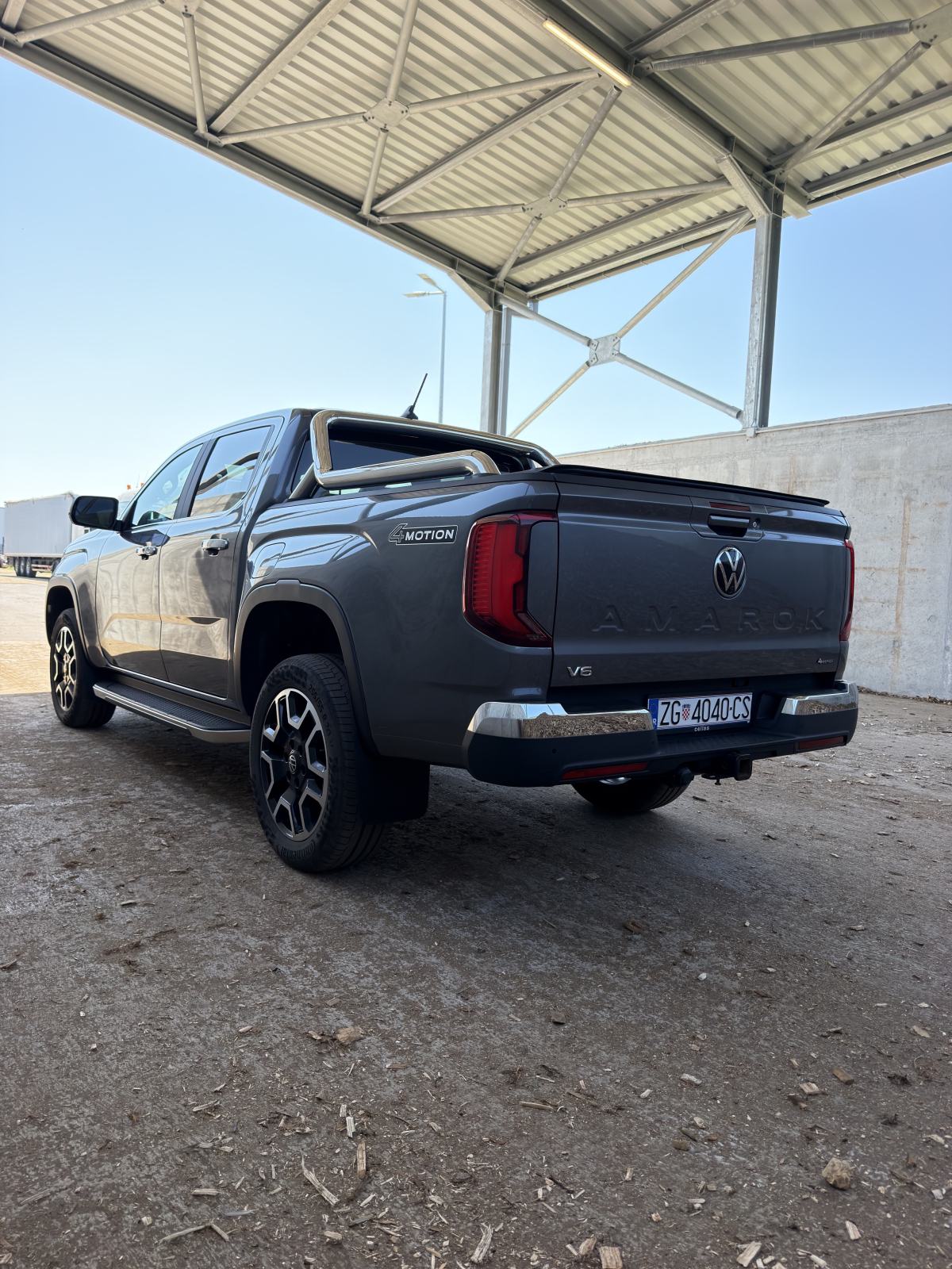 VW Amarok 3.0 TDI V6 4Motion DSG *reg do 06/2027*, fotografija 4