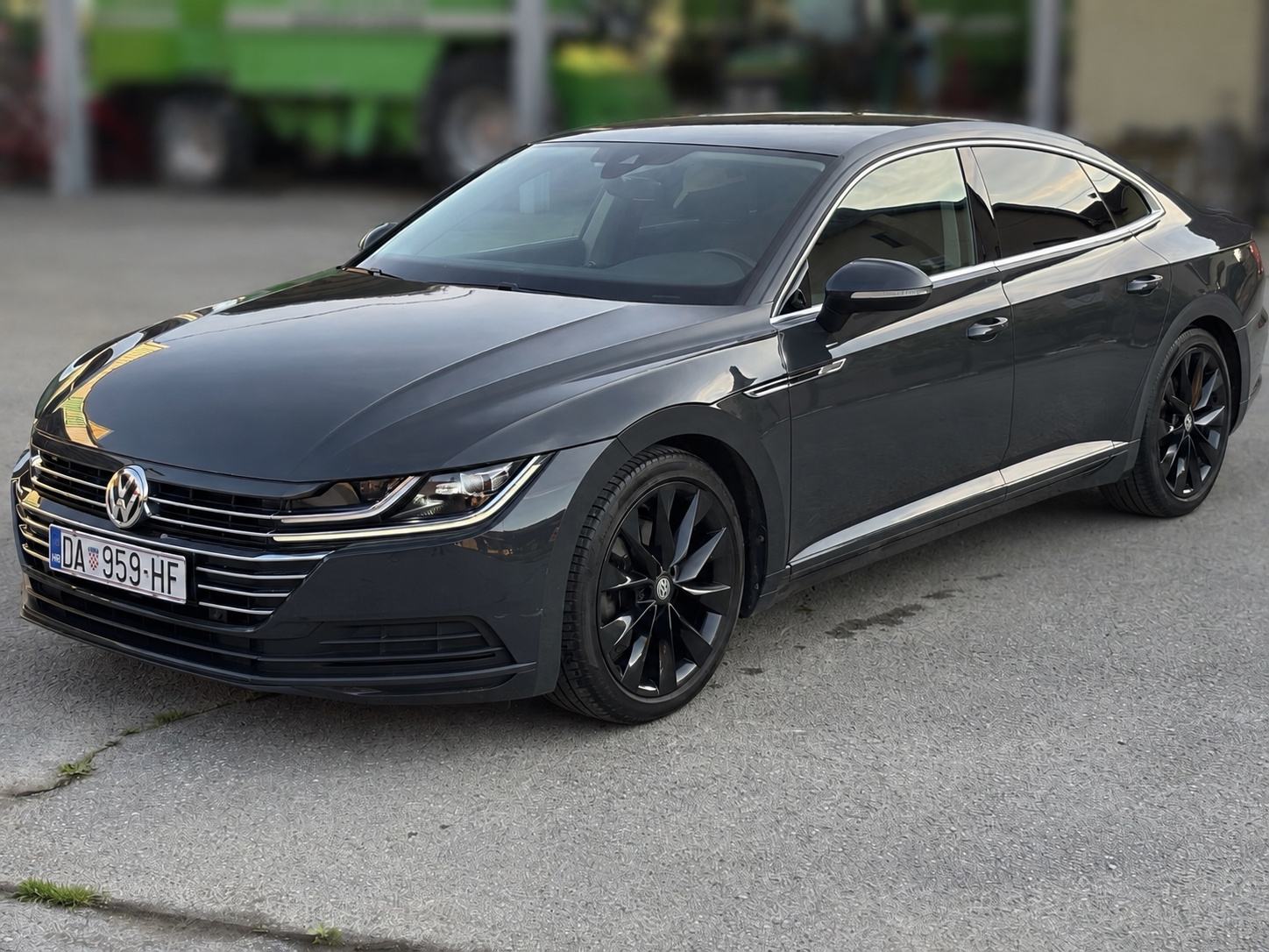 VW Arteon 2.0 TDI DSG • 77tkm • reg 11/2026 • ACC • grijanje sjedala, fotografija 1