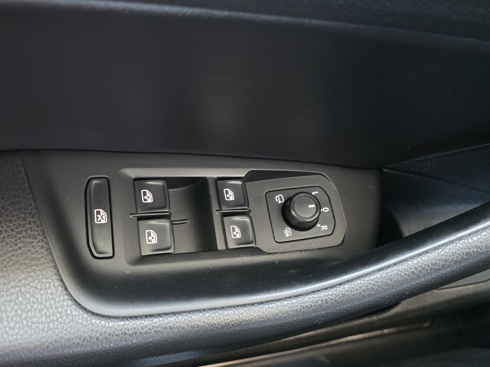 VW Arteon 2,0 TDI DSG,ALU,NAVI,PANORAMA,TOP STANJE, fotografija 15