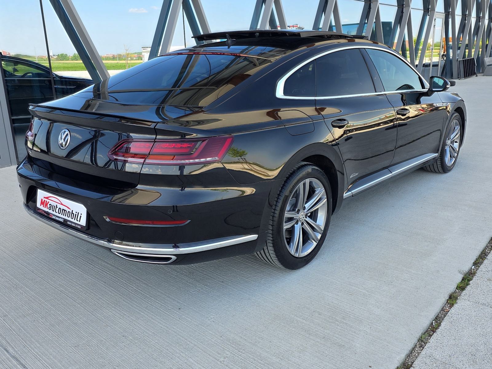 VW Arteon 2,0 TDI DSG,R LINE ALU,VIRTUAL,NAVI,PANORAMA,KAMERA, fotografija 5