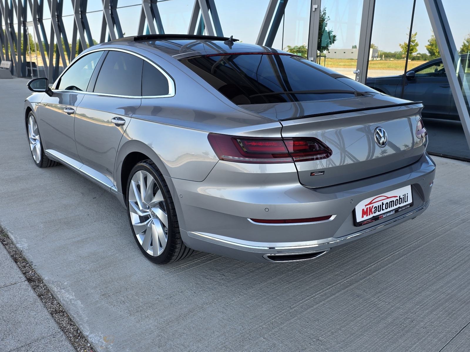 VW Arteon 2,0 TDI, R-LINE - DSG, KAMERA, HEAD-UP, PANORAMA - LEASING, fotografija 5