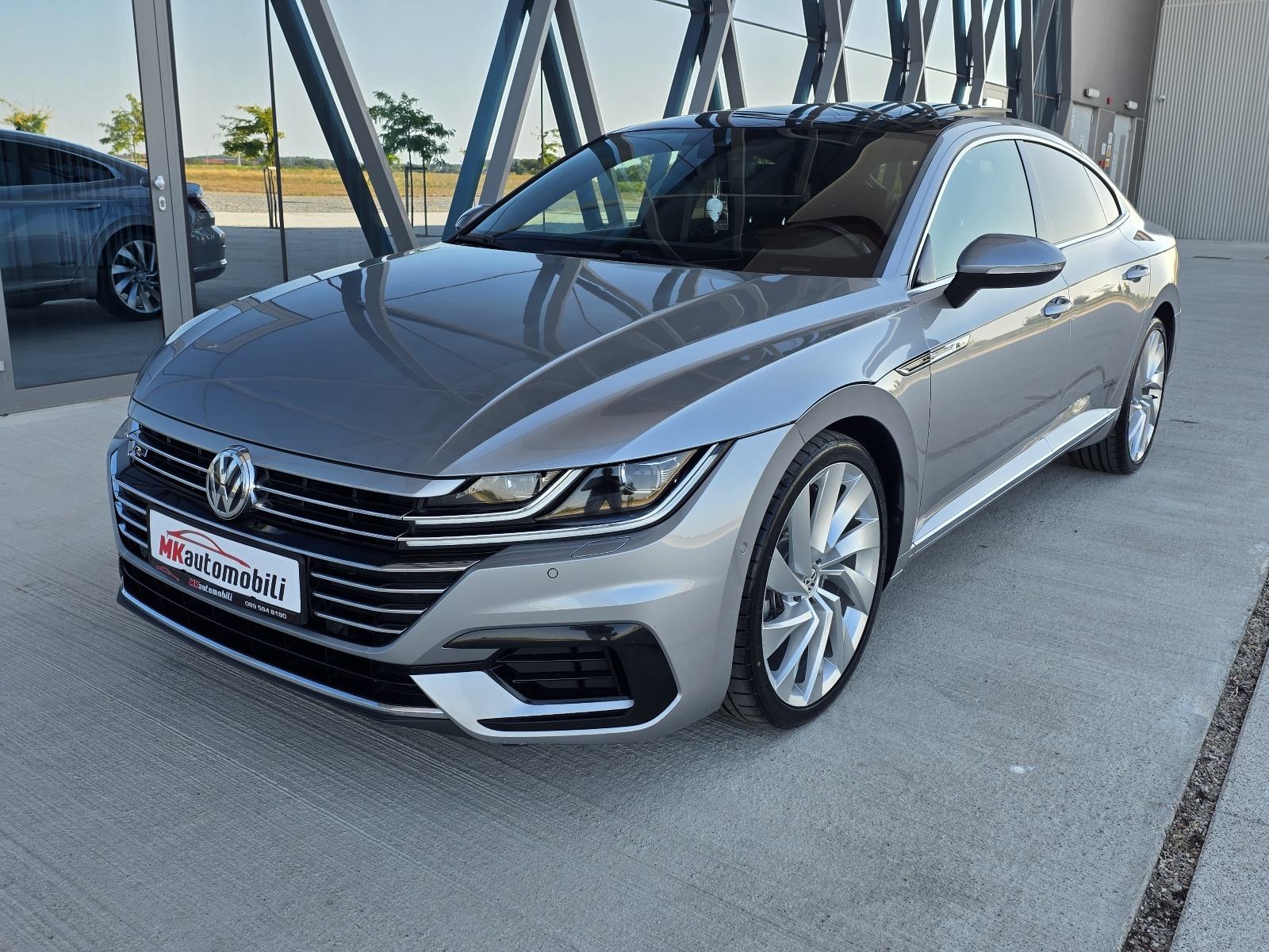 VW Arteon 2,0 TDI, R-LINE - DSG, KAMERA, HEAD-UP, PANORAMA - LEASING, fotografija 2