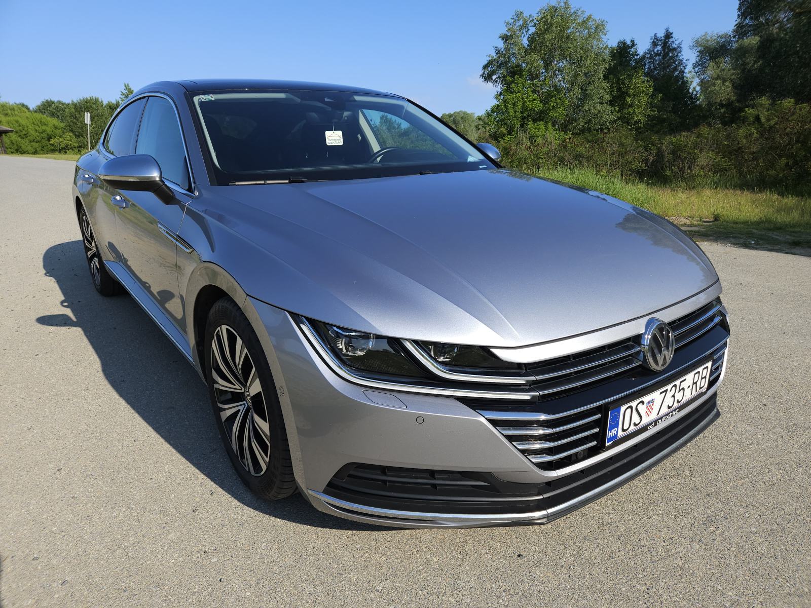 VW Arteon 2,0 TDI DSG hitno, fotografija 8